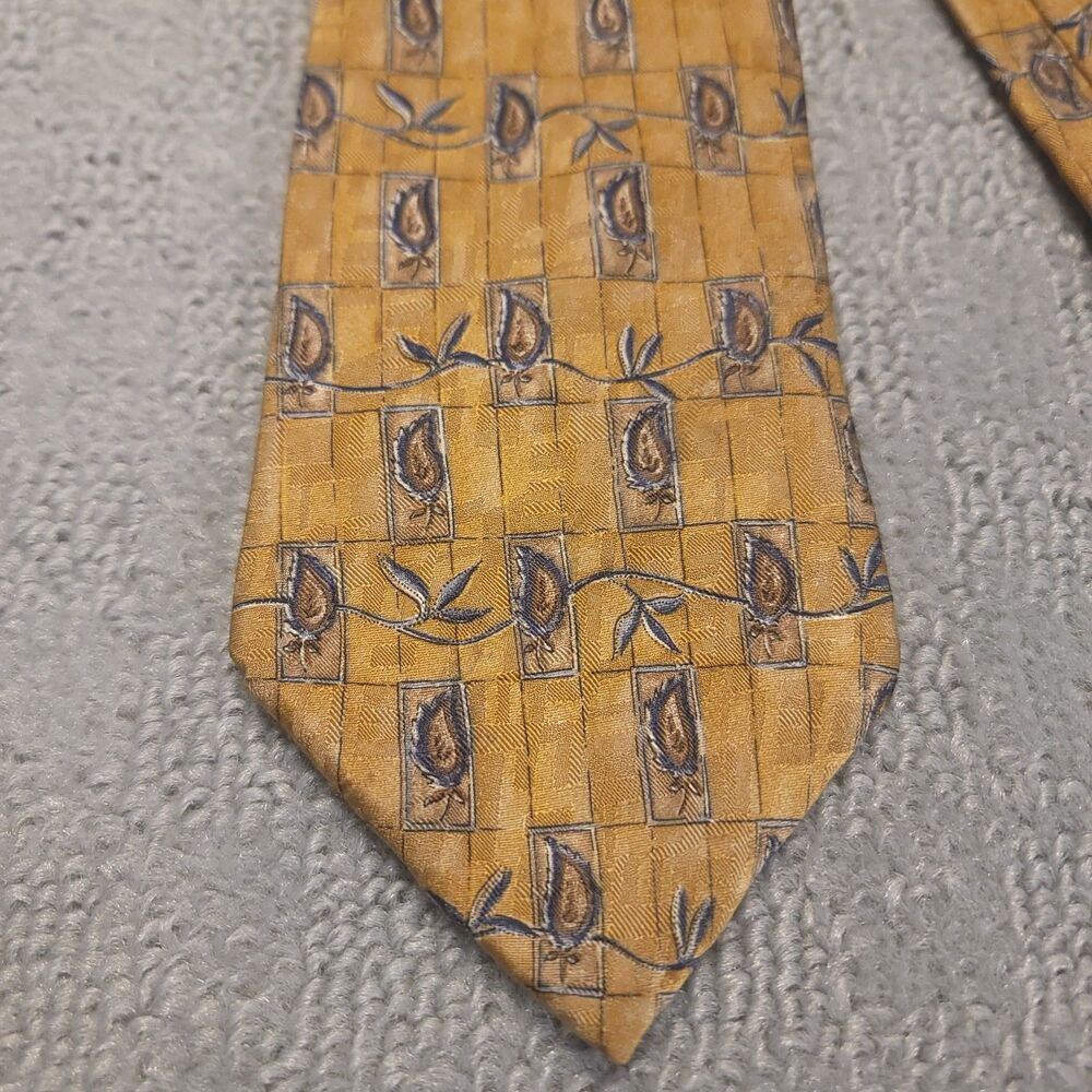 Stafford Executive Neck Tie 100% Silk  Yellow Geometric Abstract - Picture 2 of 6
